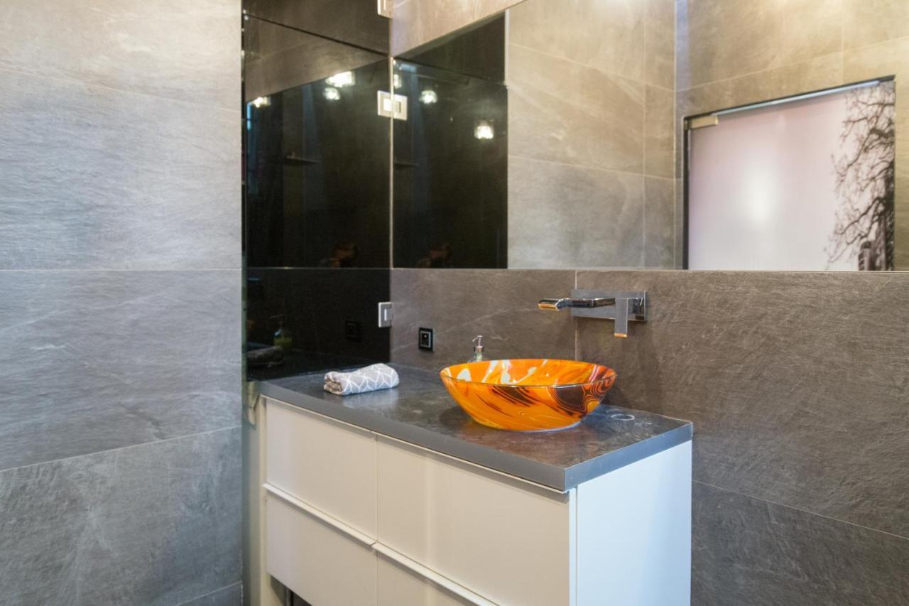 Modern, Stylish And Comfy In Trendy Jewish Quarter Daire Krakow Dış mekan fotoğraf